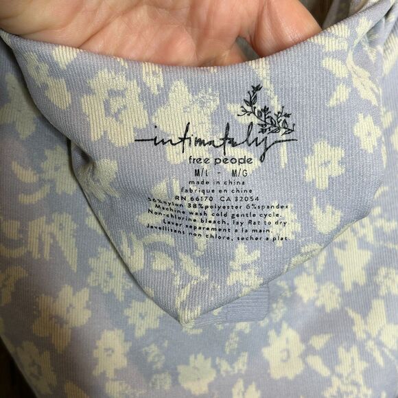 Free People Intimately Bodysuit Size M / L Floral Lavender Color - Picture 6 of 8